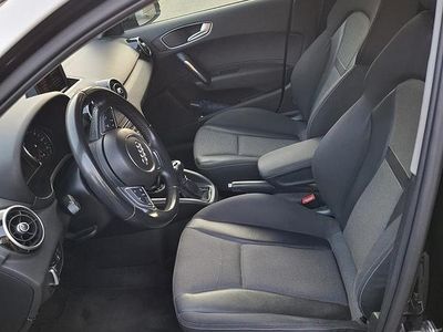 Usata Audi A1 Sportback Ambition 90 CV (66 kW) 2012 Nero Utilitaria