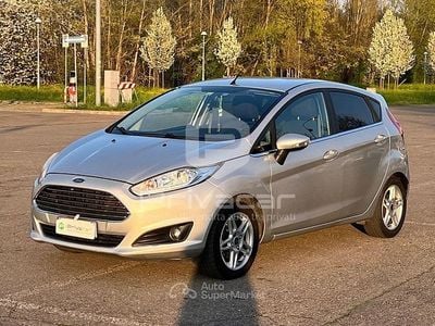 Usata Ford Fiesta Titanium 60 CV (44 kW) 2014 Gray Utilitaria