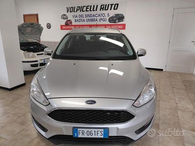 Usata Ford Focus 119 CV (87 kW) 2018 Grigio Station wagon
