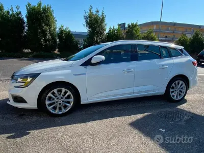 Usata Renault Mégane GrandTour 116 CV (85 kW) 2020 Bianco Station wagon