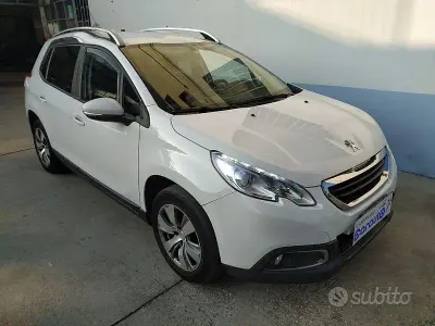Usata Peugeot 2008 Active 99 CV (72 kW) 2016 Bianco SUV