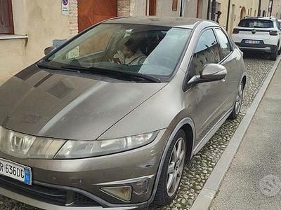 Usata Honda Civic 140 CV (102 kW) 2006 Berlina