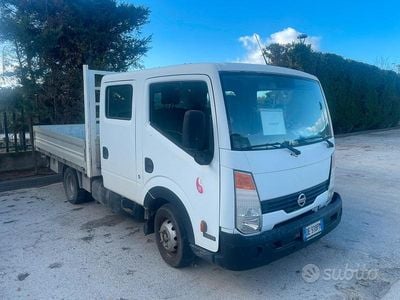 Usata Nissan Cabstar 2007 Bianco Pick-up