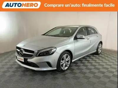 Usata Mercedes A180 116 CV (85 kW) 2018 Argento Berlina