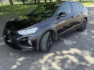 Usata VW Taigo R-line 110 CV (80 kW) 2023 Nero SUV