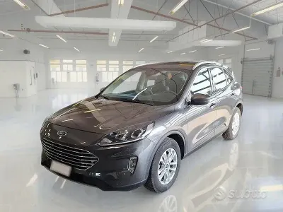 Usata Ford Kuga Business Edition 120 CV (88 kW) 2021 Grigio SUV