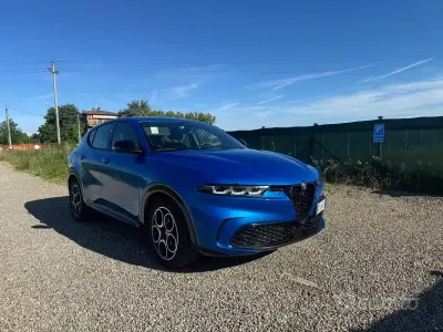 Usado Alfa Romeo Tonale 131 CV (96 kW) 2025 Azul SUV