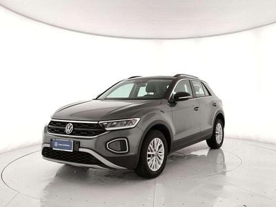 Usata VW T-Roc Life 116 CV (85 kW) 2025 Grigio SUV