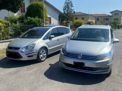 Usata Ford S-MAX Titanium 163 CV (119 kW) 2012 Argento Monovolume