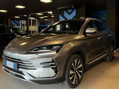 Nuova BYD Seal U Boost 218 CV (160 kW) 2025 Grigio SUV
