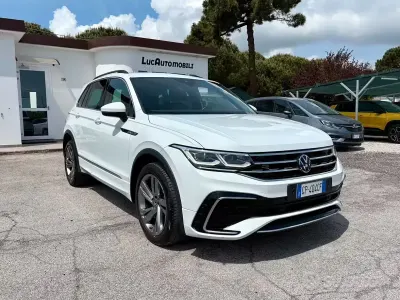 Gebraucht VW Tiguan R 150 PS (110 kW) 2023 Weiß SUV