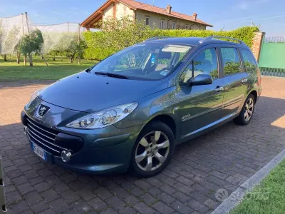 Begagnad Peugeot 307 90 HK (66 kW) 2007 Grå Sedan