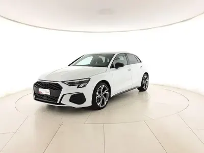 Usata Audi A3 S-Line 110 CV (80 kW) 2023 Bianco ghiaccio metallizzato Berlina