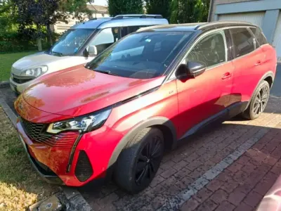 Usata Peugeot 3008 GT 131 CV (96 kW) 2023 Rosso SUV