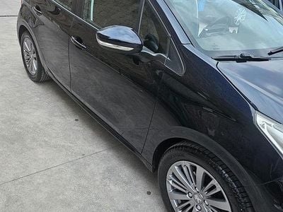 Usata Peugeot 208 2017 Blu Utilitaria