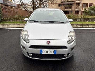 Usata Fiat Punto Lounge 77 CV (56 kW) 2015 Other Berlina