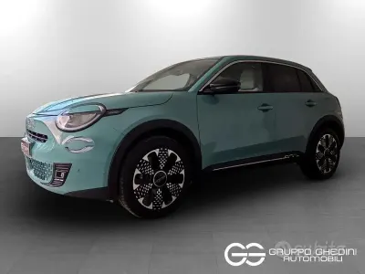 Usata Fiat 600 La Prima 101 CV (74 kW) 2025 Azzurro cielo d'italia SUV