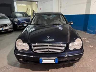 Begagnad Mercedes C180