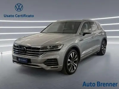 Usata VW Touareg Elegance 286 CV (210 kW) 2022 Argento SUV