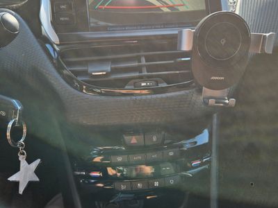 Usata Peugeot 208 82 CV (60 kW) 2017 Nero Utilitaria