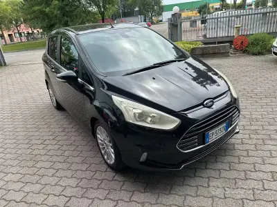 Usata Ford B-MAX Titanium 90 CV (66 kW) 2013 Bluazzurro Monovolume