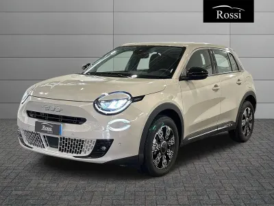Usata Fiat 600 Pop 145 CV (106 kW) 2025 Verde SUV