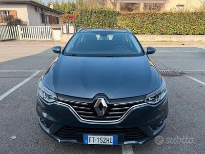 Usata Renault Mégane GrandTour 110 CV (80 kW) 2019 Grigio Station wagon