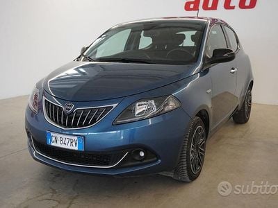 Usata Lancia Ypsilon Gold 69 CV (50 kW) 2023 Blu Utilitaria