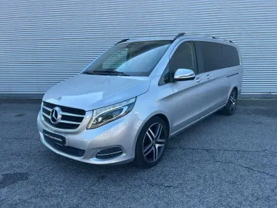 Usata Mercedes V220 Premium 163 CV (119 kW) 2018 Argento metallizzato Monovolume