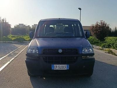 Usata Fiat Doblò Dynamic 105 CV (77 kW) 2005 Blu Monovolume