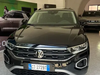 Usata VW T-Roc Edition 116 CV (85 kW) 2024 Nero SUV