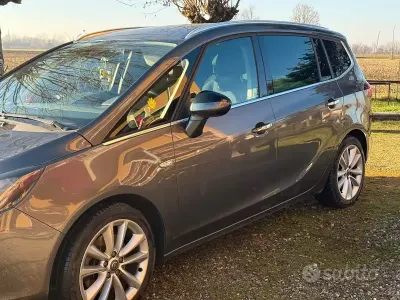 Usata Opel Zafira 82 CV (60 kW) 2012 Marrone Monovolume