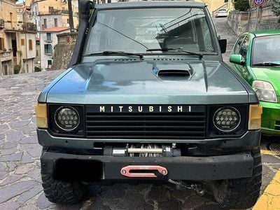 Usata Mitsubishi Pajero 95 CV (69 kW) 1990 Verde SUV