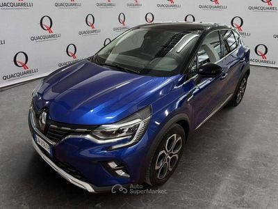 Usata Renault Captur Techno 101 CV (74 kW) 2023 Blu/azzurro SUV