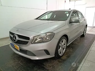 Usata Mercedes A200 136 CV (100 kW) 2017 Grigio Berlina