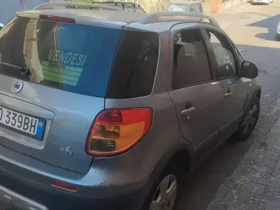 Usata Fiat Sedici 120 CV (88 kW) 2006 SUV