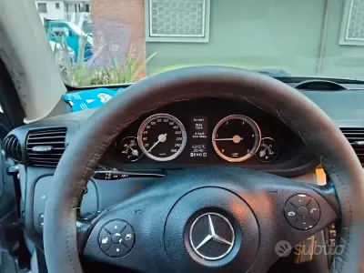 Usata Mercedes CLC220 150 CV (110 kW) 2008 Grigio Coupé
