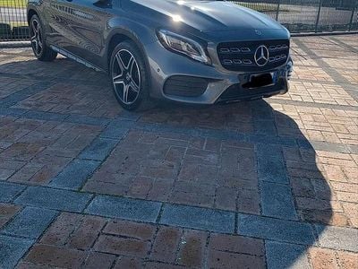 Usata Mercedes GLA200 136 CV (100 kW) 2019 Grigio SUV