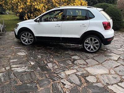 Usata VW Polo Cross 90 CV (66 kW) 2016 Bianco Utilitaria