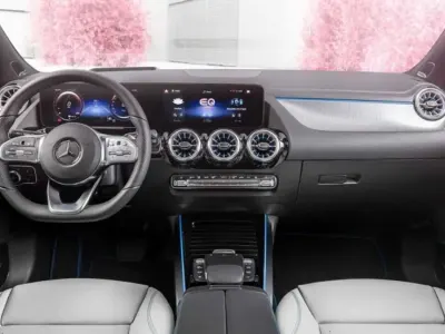 Nuova Mercedes EQA350 Advanced 130 kW (177 CV) 2025 Argento SUV