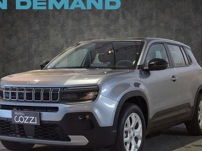 Nuova Jeep Avenger Longitude 101 CV (74 kW) 2025 Grigio SUV