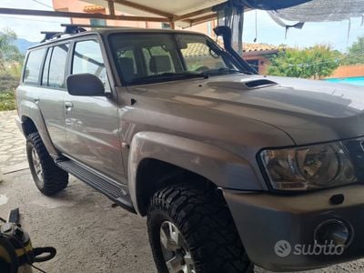 Usata Nissan Patrol 160 CV (117 kW) 2005 Grigio SUV