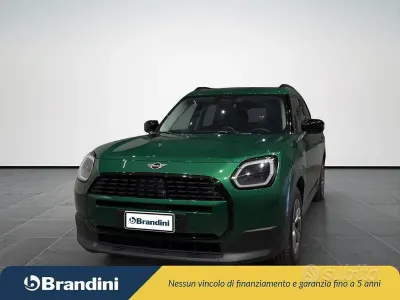 Usata Mini Countryman Classic 163 CV (119 kW) 2024 British racing green met. SUV