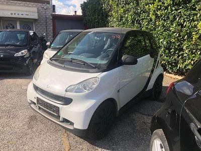 Bianco Usata 2010 Smart ForTwo Coupé Pure Utilitaria | 5700 € (Buon prezzo)