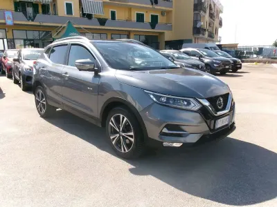Usata Nissan Qashqai N-Connecta 116 CV (85 kW) 2019 Grigio SUV