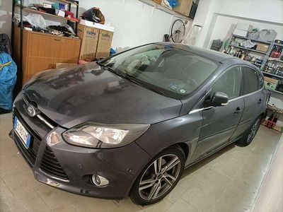 Usata Ford Focus Titanium 116 CV (85 kW) 2014 Blu/azzurro Berlina