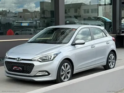 Usata Hyundai i20 Style 82 CV (60 kW) 2016 Grigio