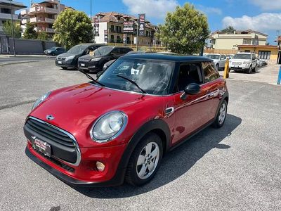 Usata Mini Cooper 75 CV (55 kW) 2016 Rosso Utilitaria