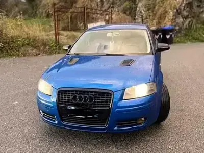 Usata Audi A3 105 CV (77 kW) 2008 Blu Utilitaria