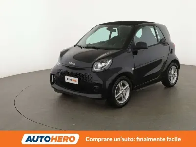 Begagnad Smart ForTwo Coupé Pure 41 kW (56 HK) 2022 Svart Halvkombi